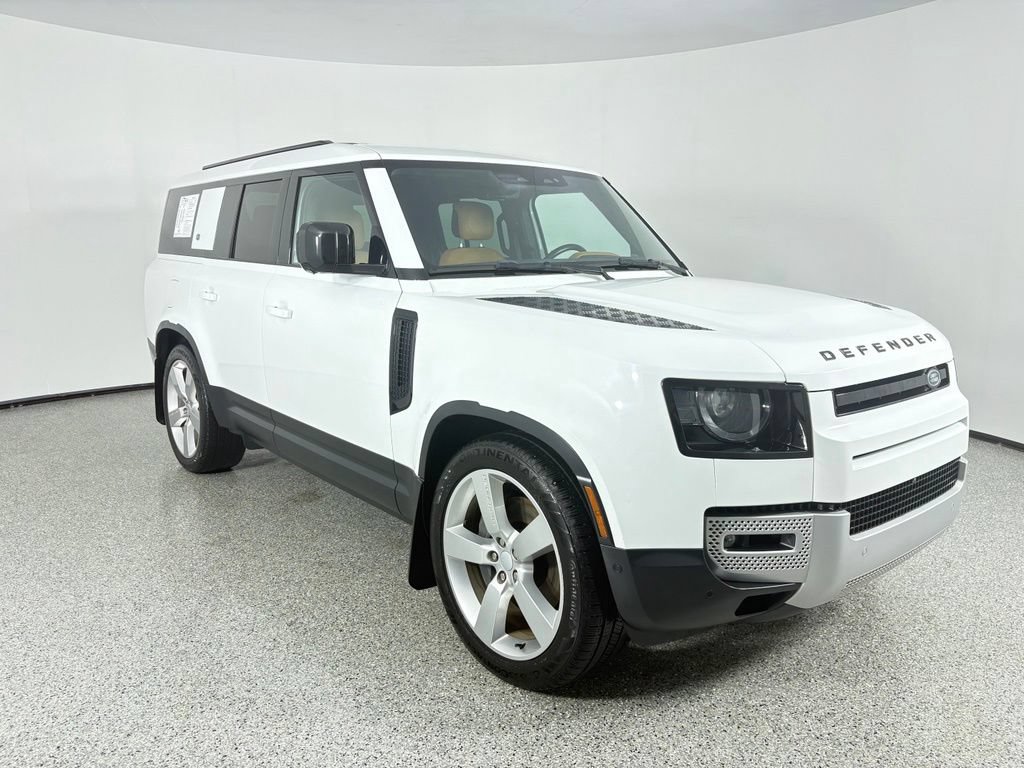 Used 2023 Land Rover Defender 130 SE AWD/4WD image 5