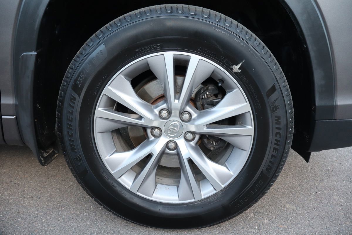 Used 2014 Toyota Highlander XLE image 47