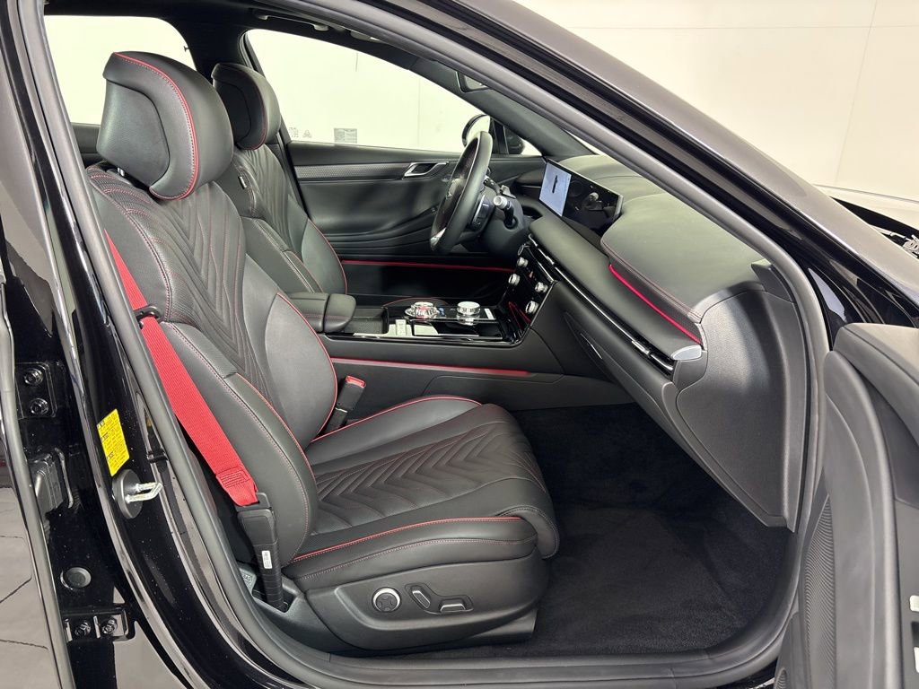 Used 2025 Genesis G80 2.5T Sport Prestige AWD/4WD image 12