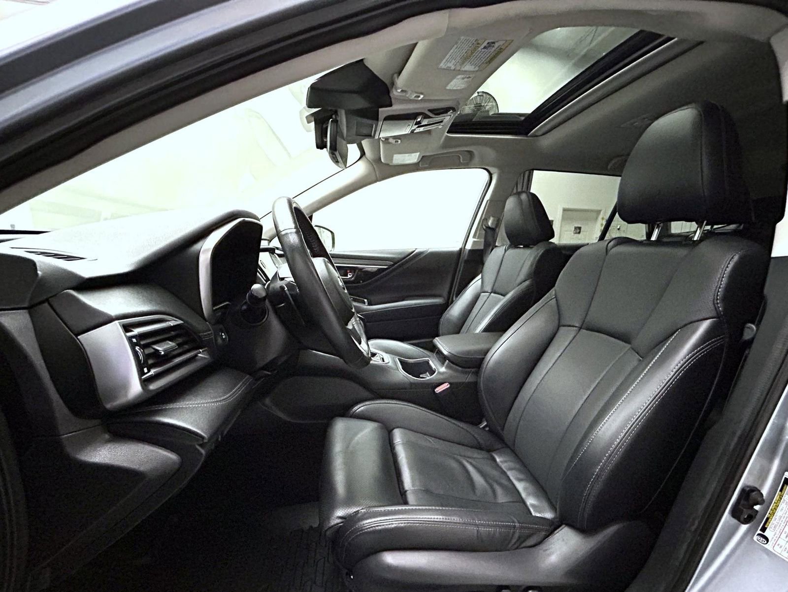 Used 2025 Subaru Outback Limited image 10