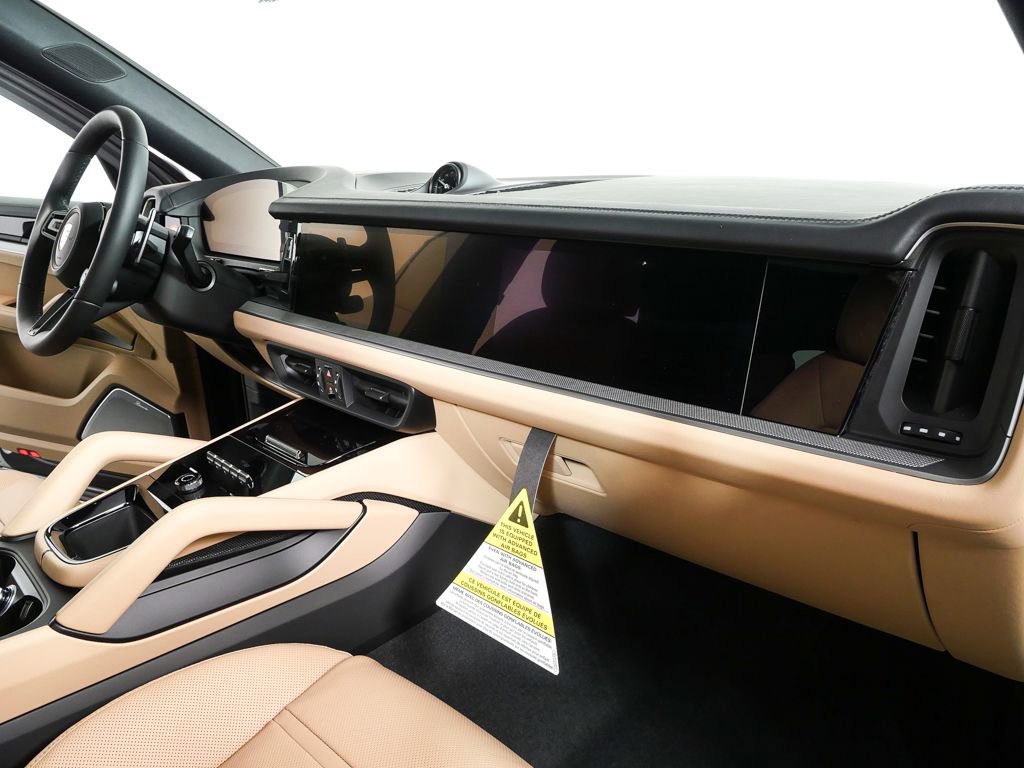 New 2026 Porsche Cayenne Coupe image 26