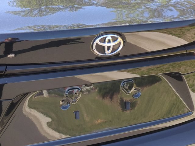 Used 2022 Toyota Corolla L FWD image 22