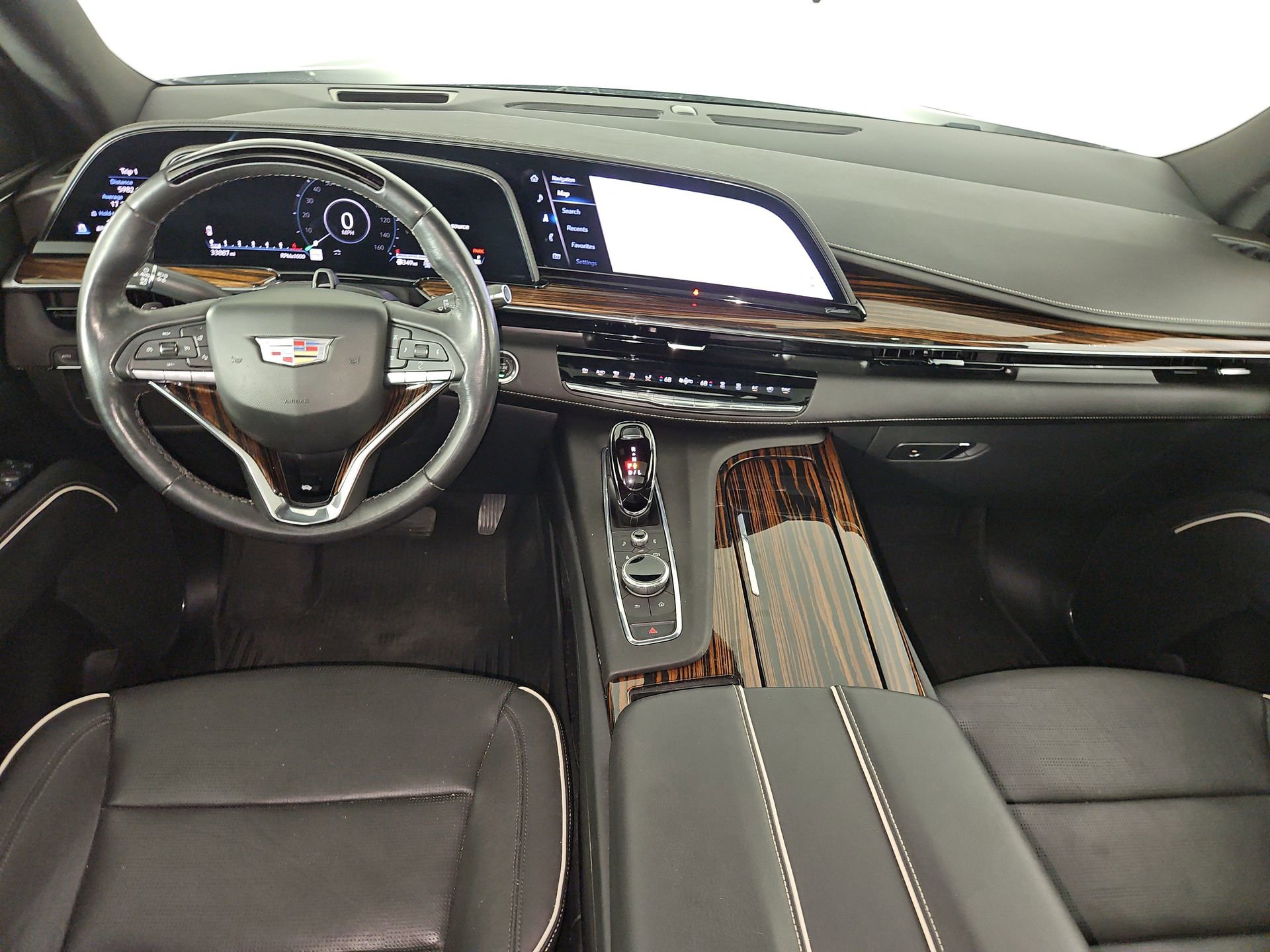 Used 2023 Cadillac Escalade Premium Luxury AWD/4WD image 36