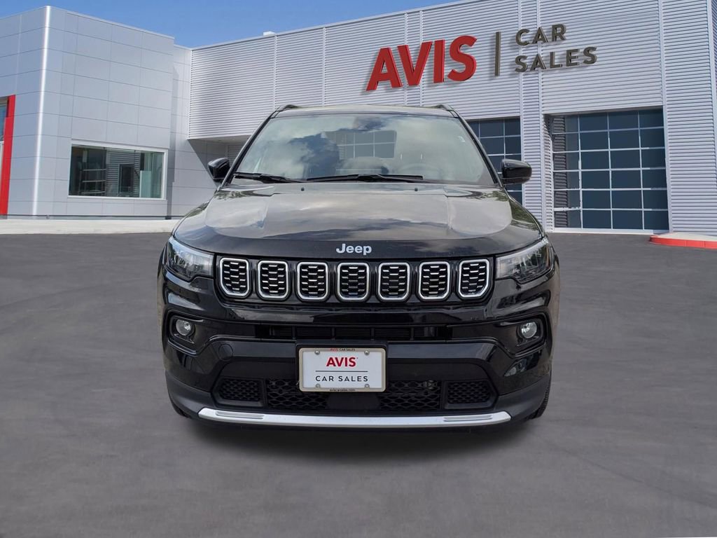 Used 2025 Jeep Compass Limited image 2