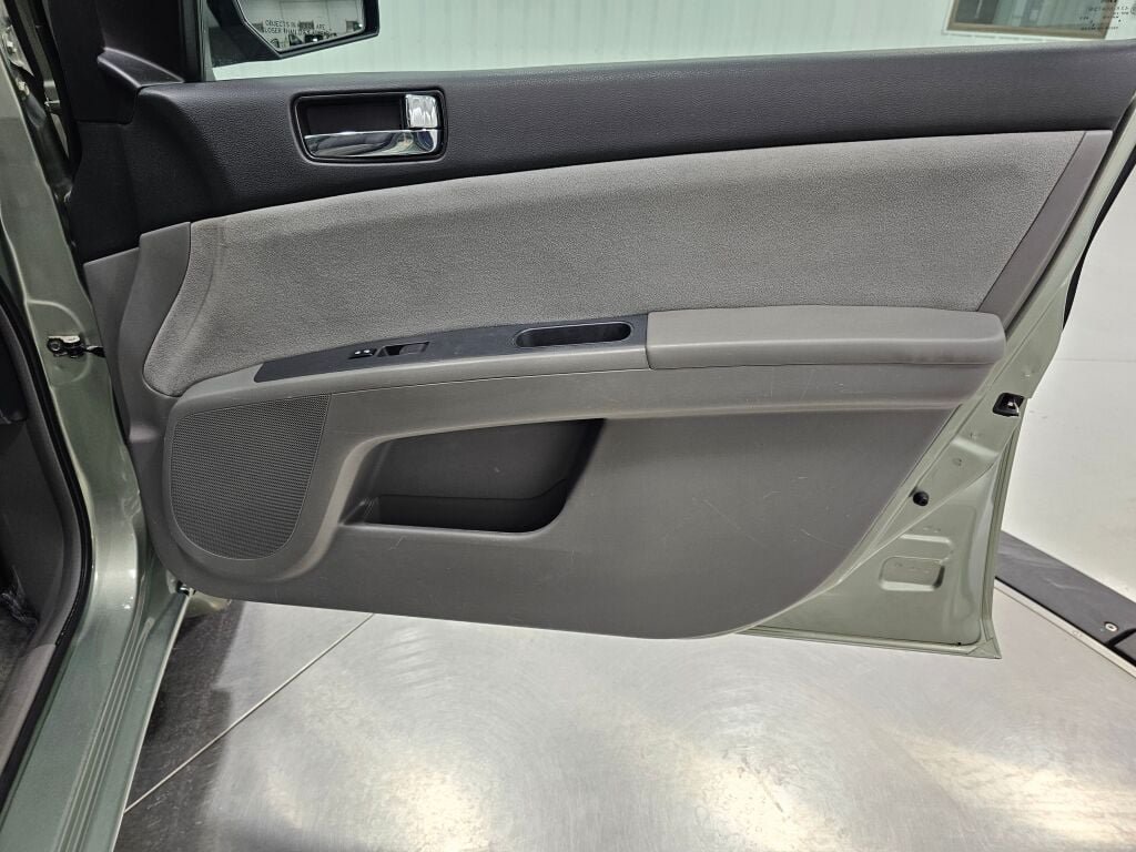 Used 2008 Nissan Sentra 2.0 S w/ Convenience Plus Pkg FWD image 27