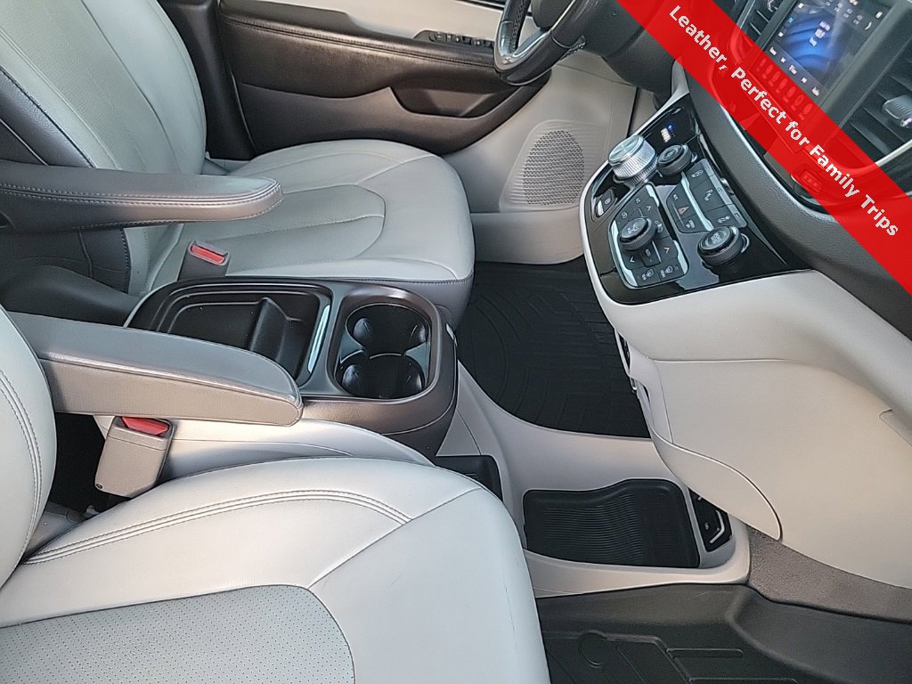 Used 2019 Chrysler Pacifica Touring-L image 50