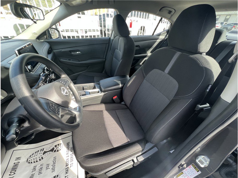 Used 2025 Nissan Sentra SV image 13