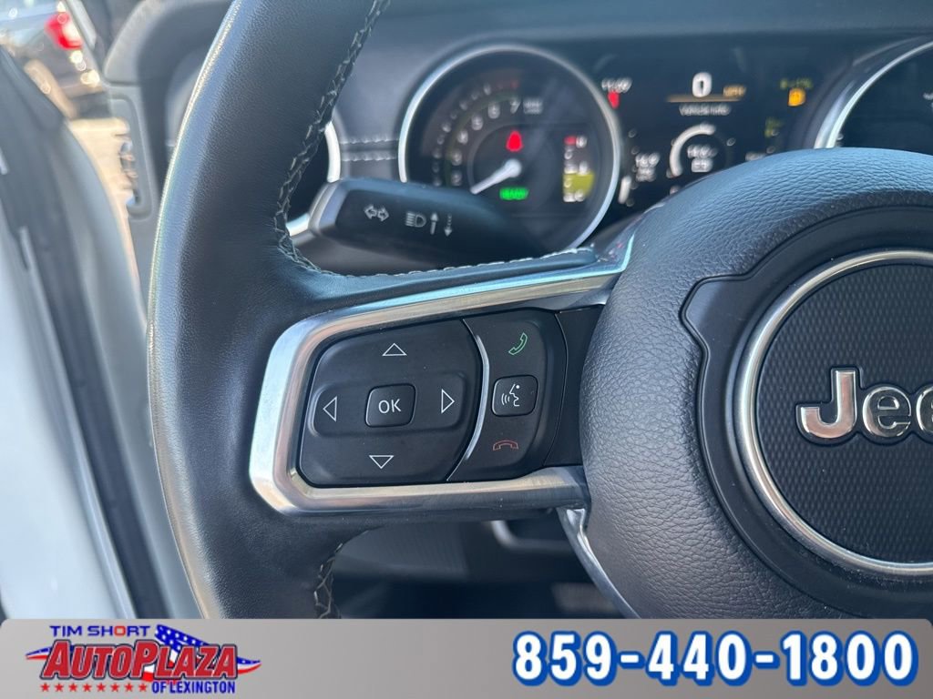 Used 2023 Jeep Wrangler Unlimited Sahara w/ Cold Weather Group AWD/4WD image 15