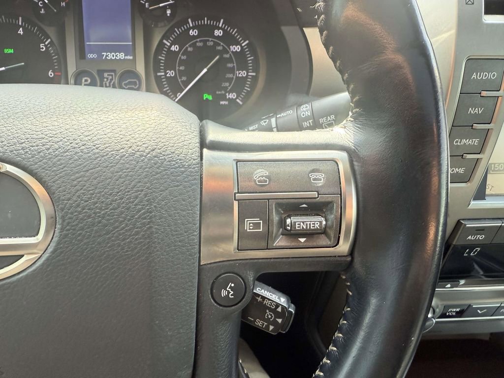 Used 2018 Lexus GX 460 Premium w/ Premium Package image 21