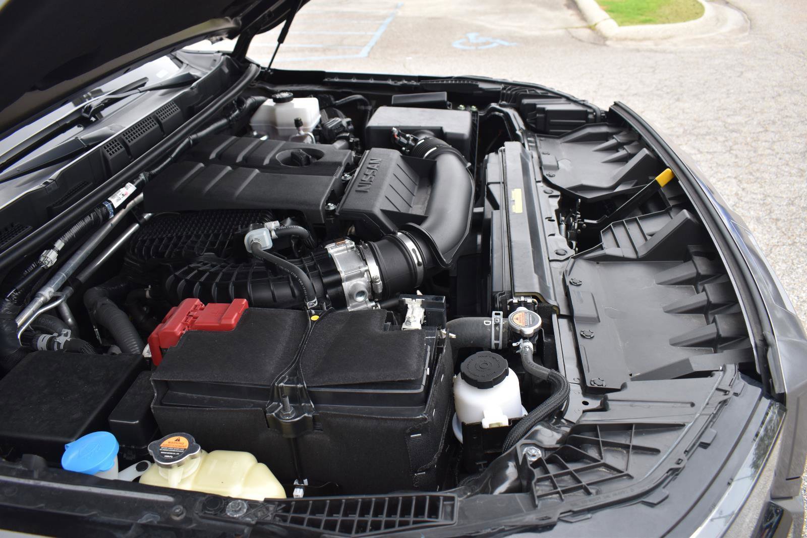 Used 2025 Nissan Frontier SV image 19