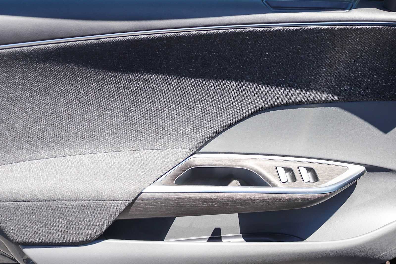Used 2025 Lucid Air Pure RWD image 21