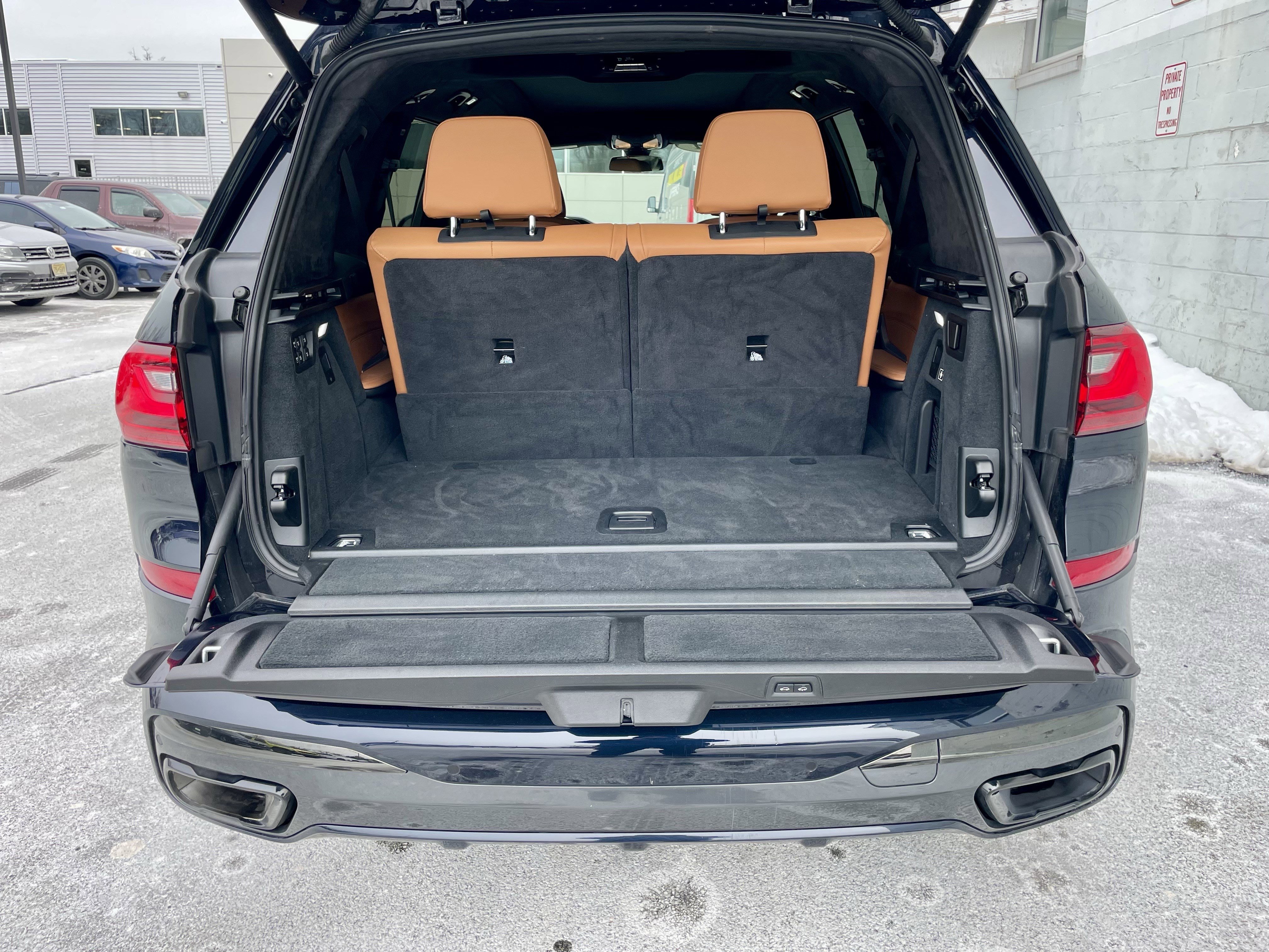 Used 2021 BMW X7 xDrive40i w/ M Sport Package image 40