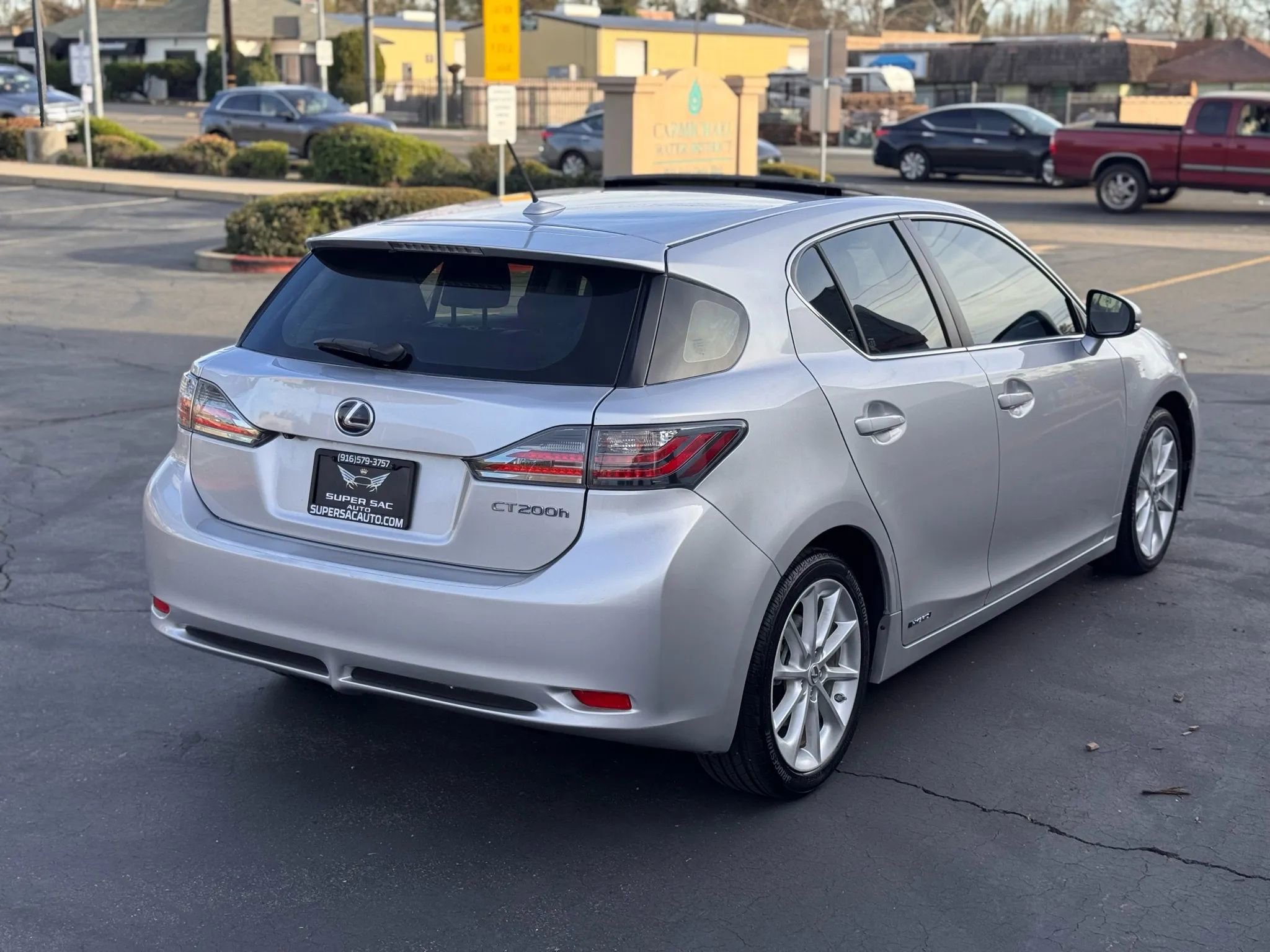 Used 2011 Lexus CT 200h Premium w/ Premium Audio Pkg image 6