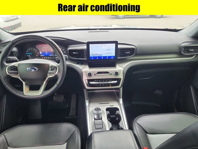 Used 2022 Ford Explorer XLT w/ Equipment Group 202A image 8