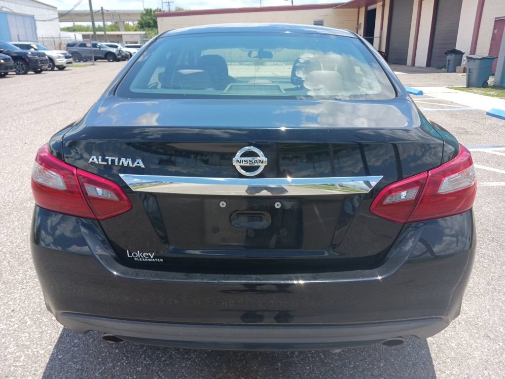 Used 2018 Nissan Altima 2.5 S w/ S Convenience Package FWD image 4