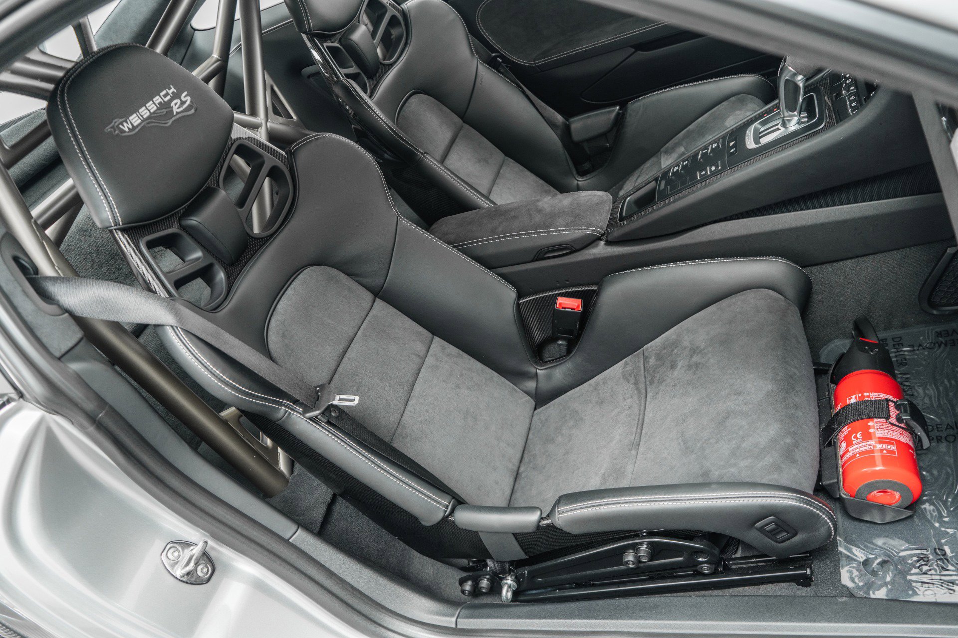 Used 2018 Porsche 911 GT2 RS RWD image 25