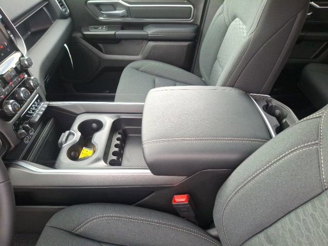 New 2026 RAM 1500 4x4 Crew Cab image 23