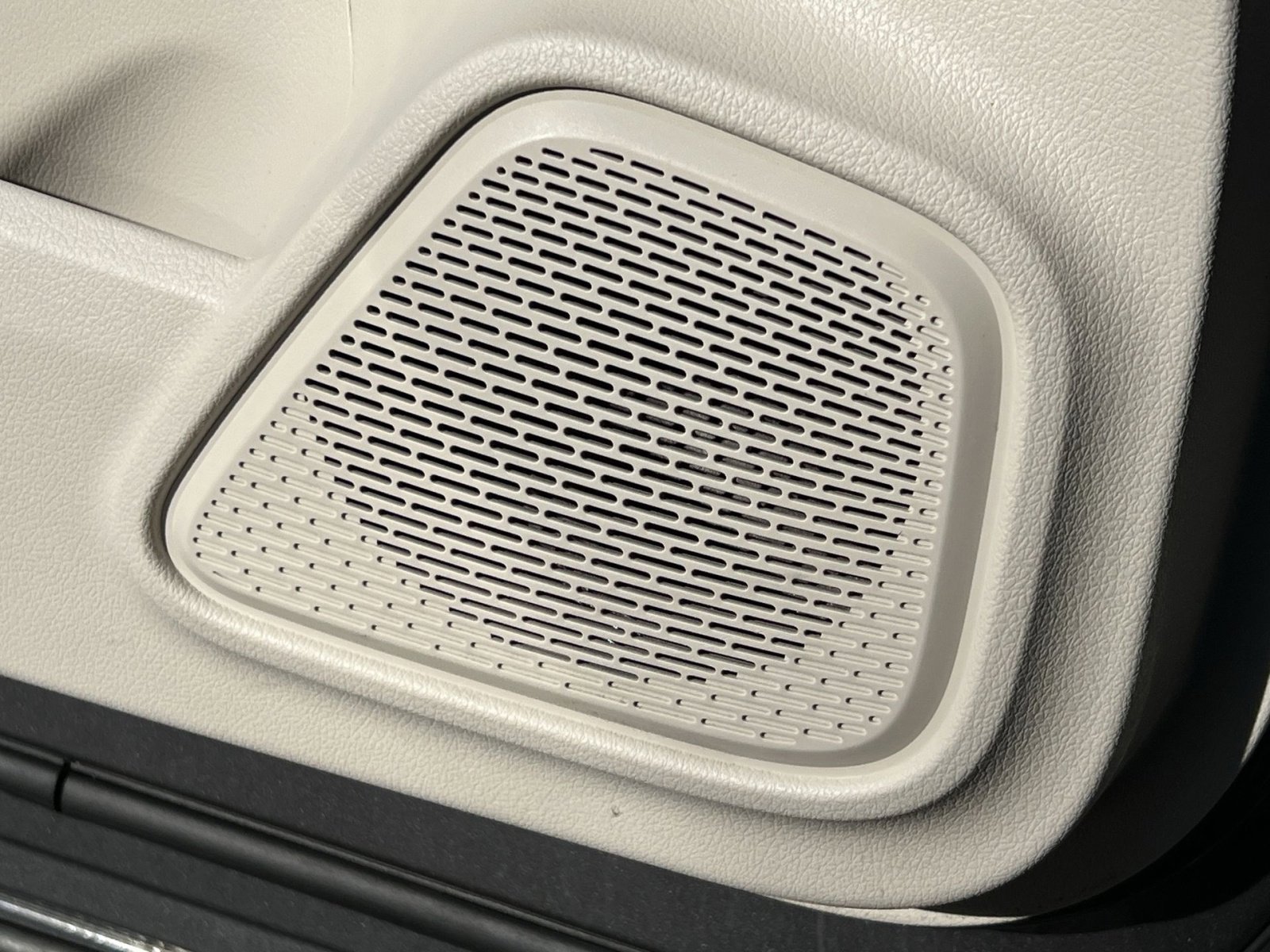 Certified 2023 Mercedes-Benz GLA 250 4MATIC image 34