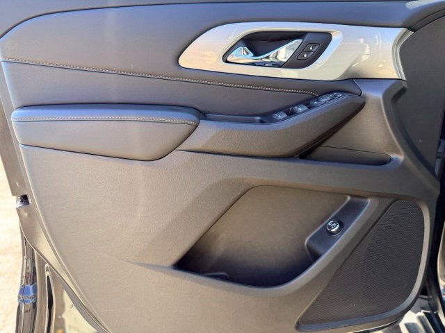 Used 2018 Chevrolet Traverse LT FWD image 19