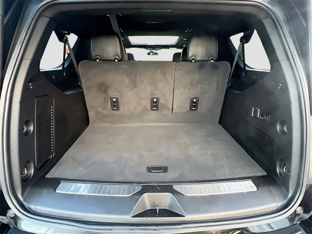 Used 2024 GMC Yukon XL Denali image 28