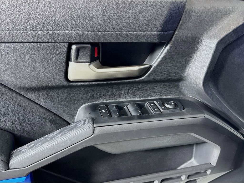 Used 2025 Toyota Tacoma TRD Off-Road image 15