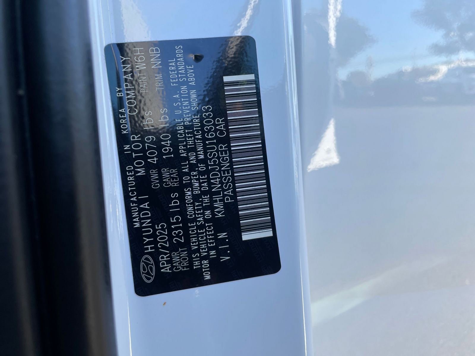 Used 2025 Hyundai Elantra Limited image 34