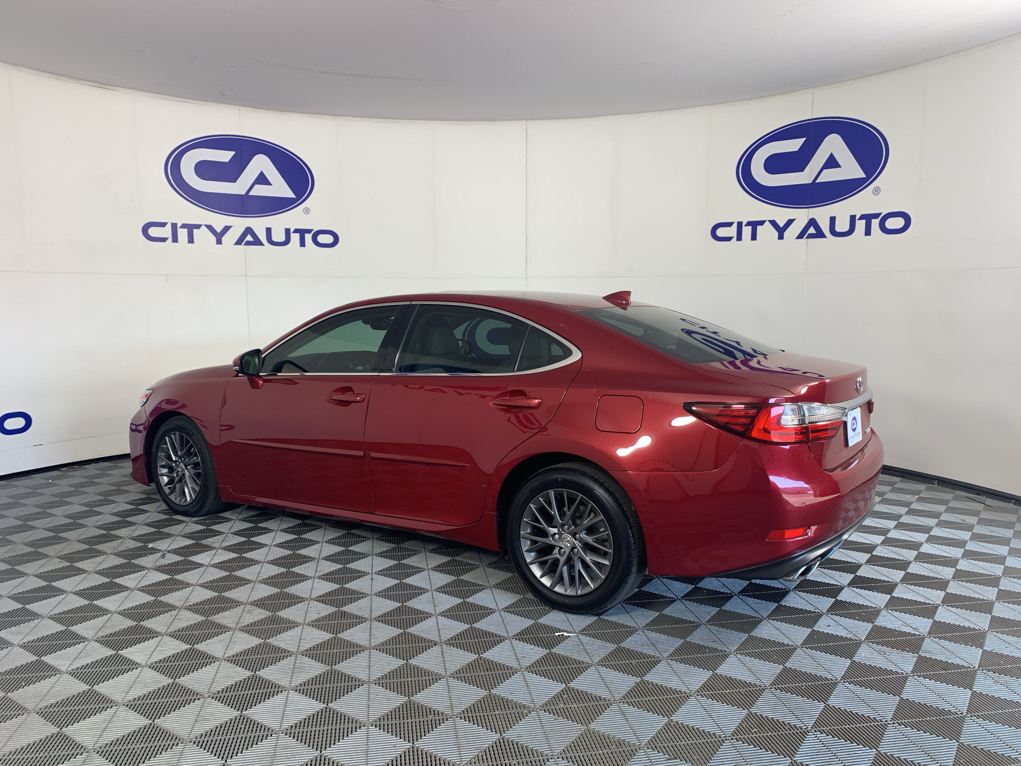 Used 2018 Lexus ES 350 w/ Premier Package FWD image 5