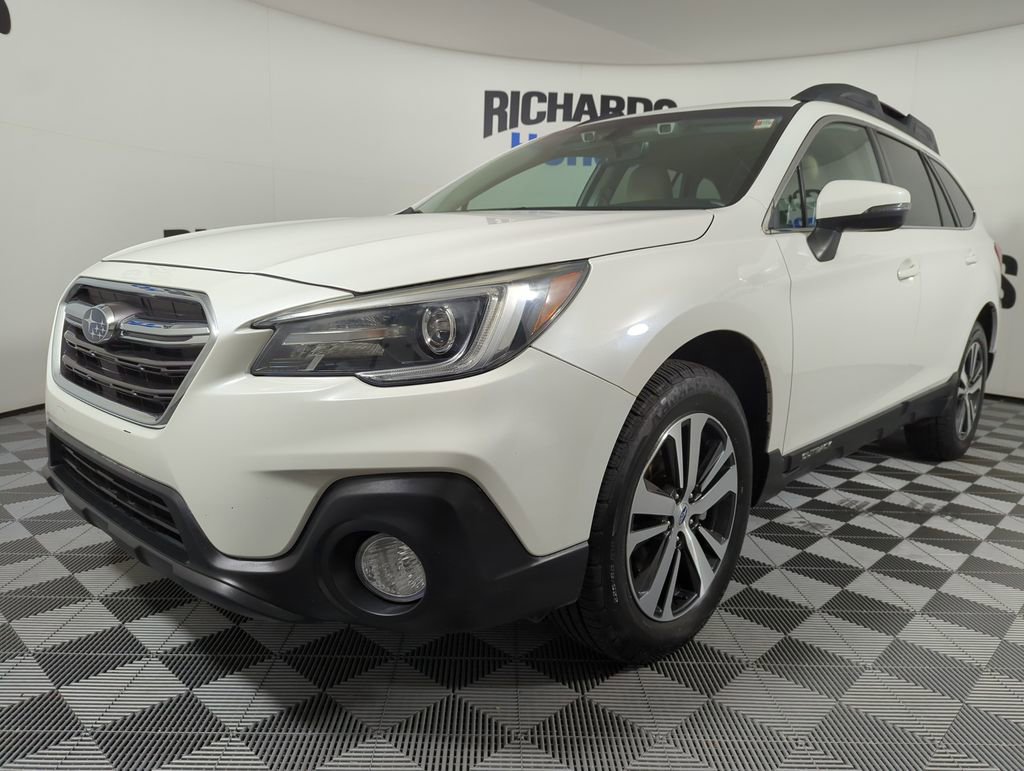 Used 2019 Subaru Outback 2.5i Limited image 1