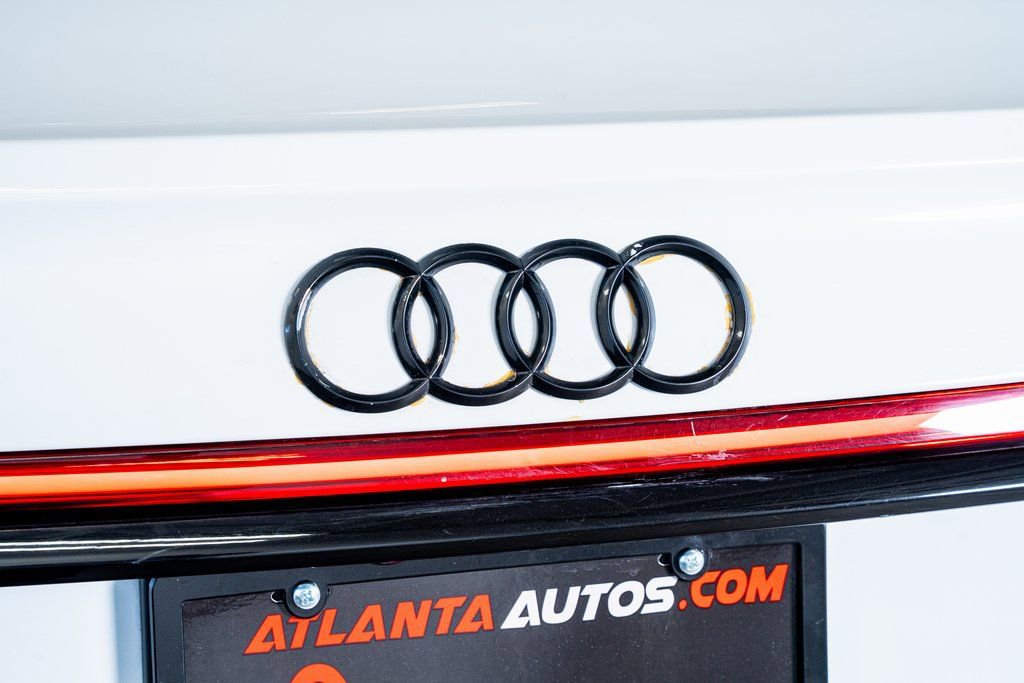 Used 2020 Audi S8 L w/ S8 Executive Package image 26