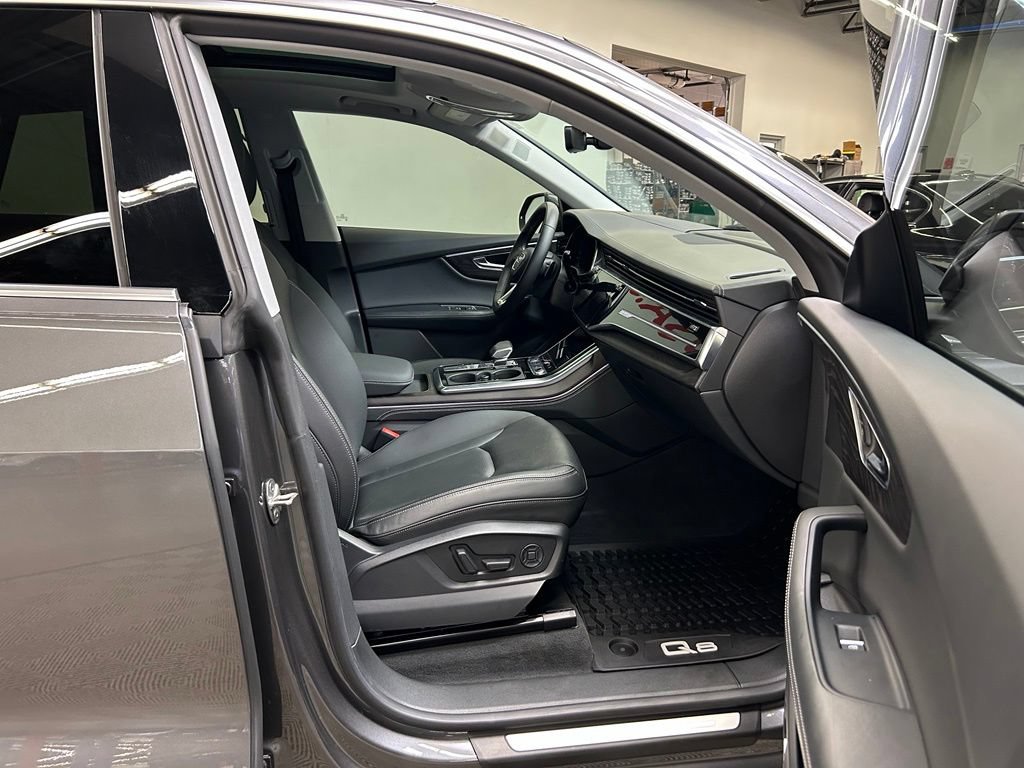Used 2022 Audi Q8 Prestige AWD/4WD image 14