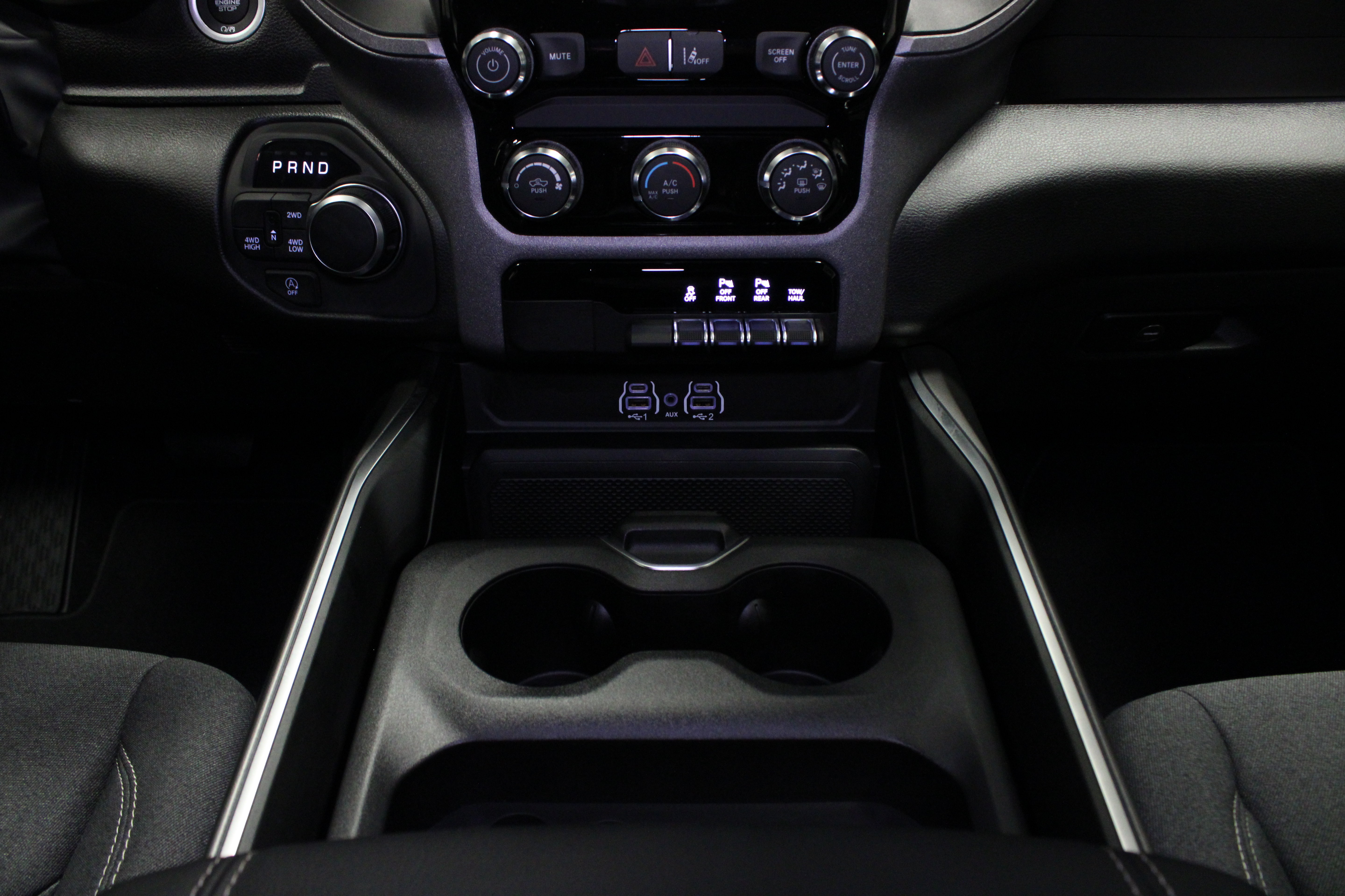 New 2027 RAM 1500 Express AWD/4WD image 21