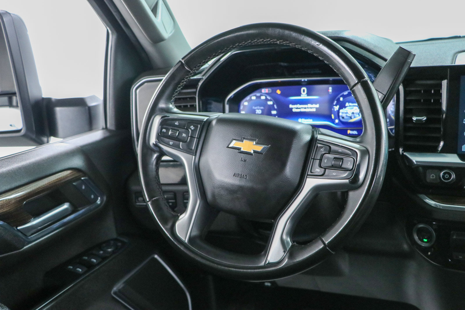 Used 2024 Chevrolet Silverado 2500 LT AWD/4WD image 13