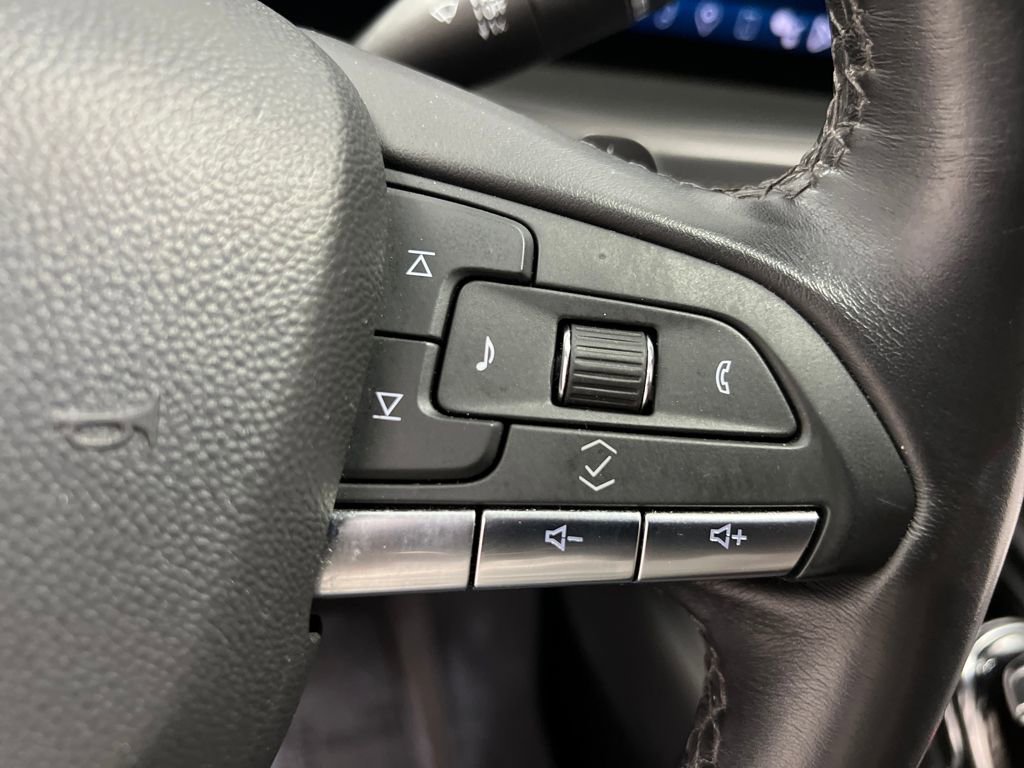 Used 2024 Cadillac XT4 Premium Luxury image 46