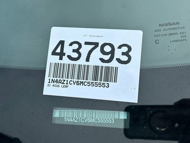 Used 2021 Nissan Leaf SV image 4