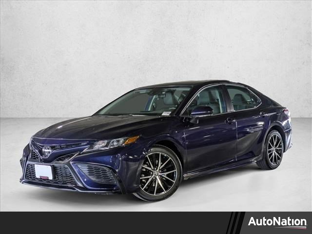 Used 2022 Toyota Camry SE FWD image 1