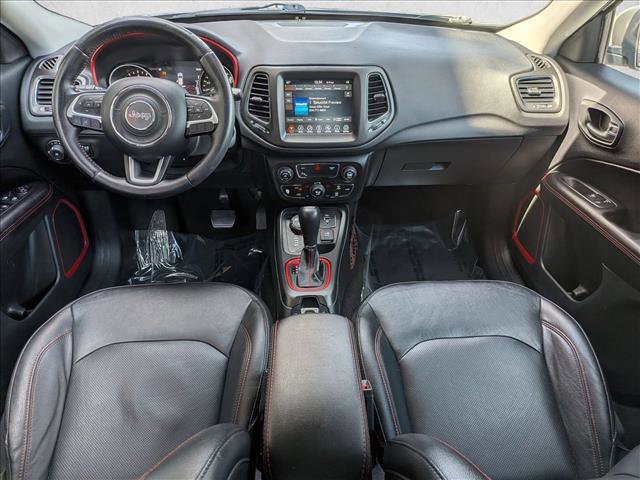 Used 2019 Jeep Compass Trailhawk w/ Leather Interior Group AWD/4WD image 16