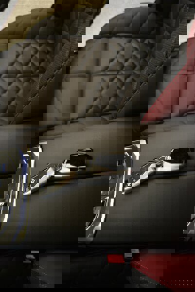 Used 2024 BMW 740i w/ M Sport Professional Package image 36