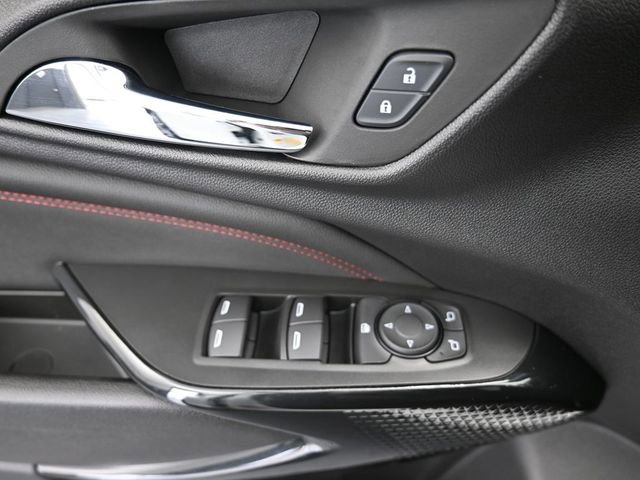 New 2026 Chevrolet Trax RS w/ Sunroof Package image 36