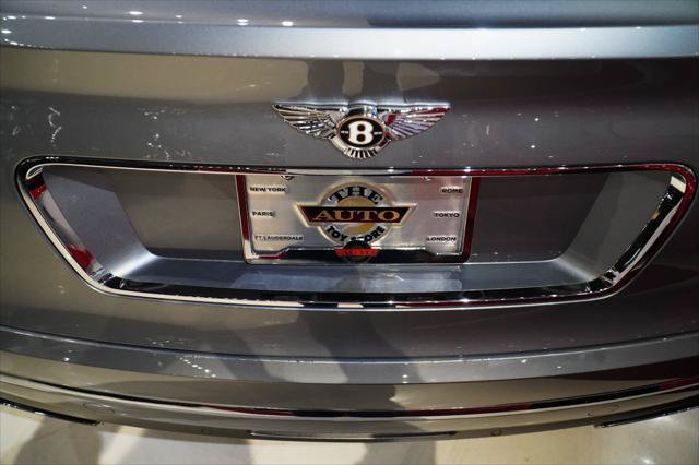 Used 2020 Bentley Bentayga AWD/4WD image 33