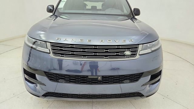 Used 2025 Land Rover Range Rover Sport SE image 9
