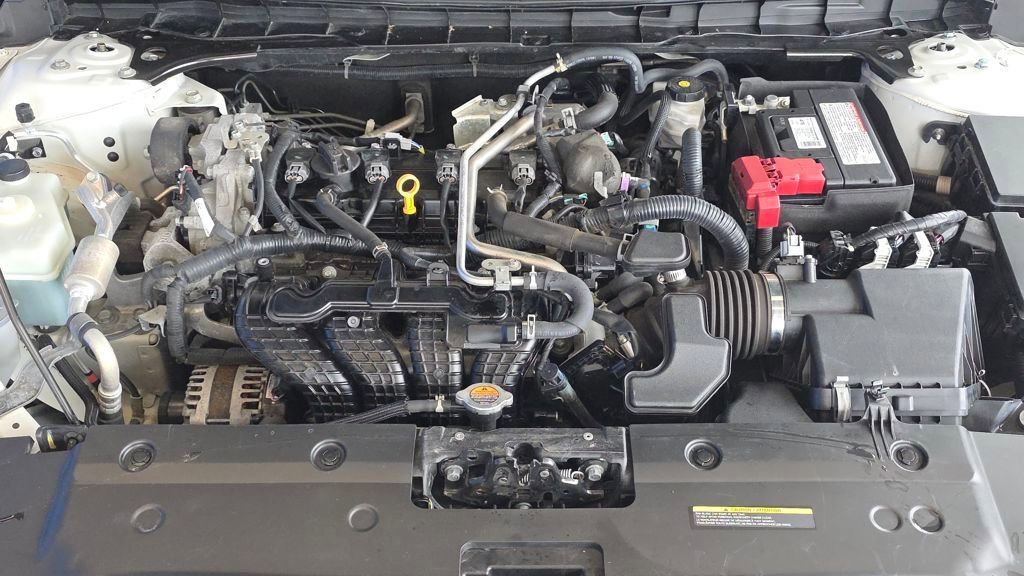 Used 2023 Nissan Altima 2.5 SR FWD image 10