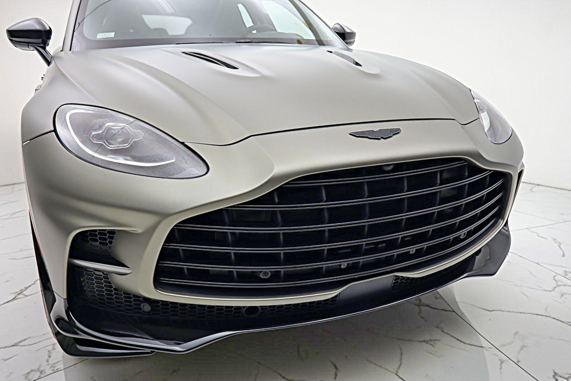 Used 2023 Aston Martin DBX 707 image 12