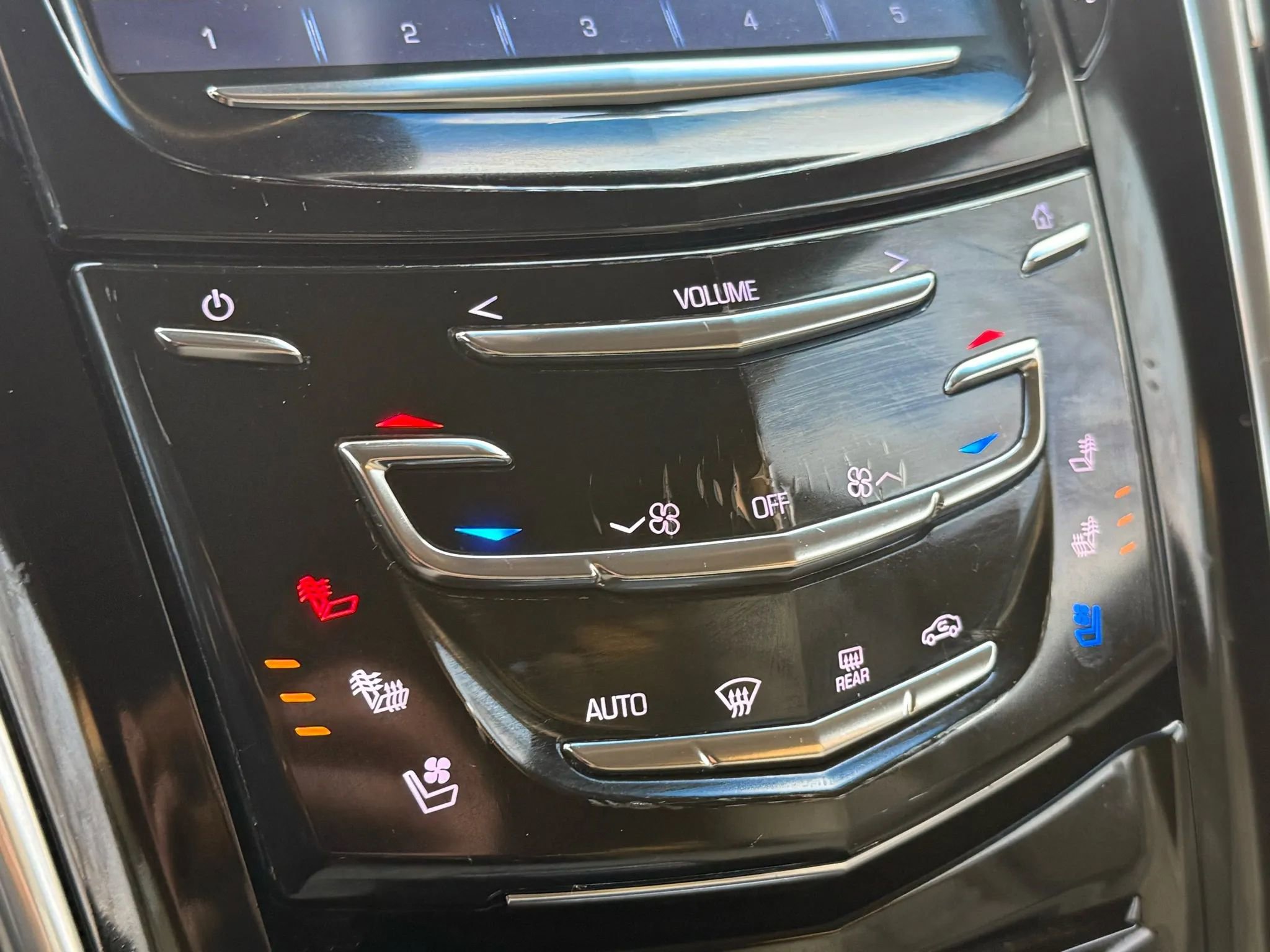 Used 2017 Cadillac Escalade ESV Luxury image 41