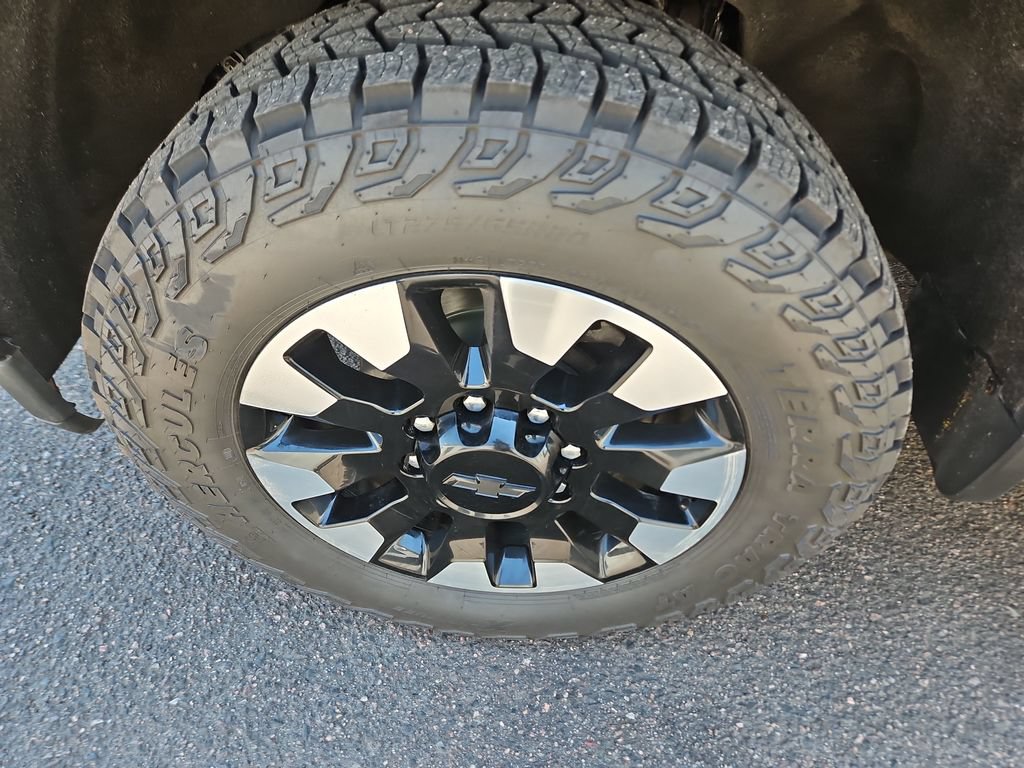 Used 2020 Chevrolet Silverado 2500 Custom w/ Custom Value Package AWD/4WD image 27