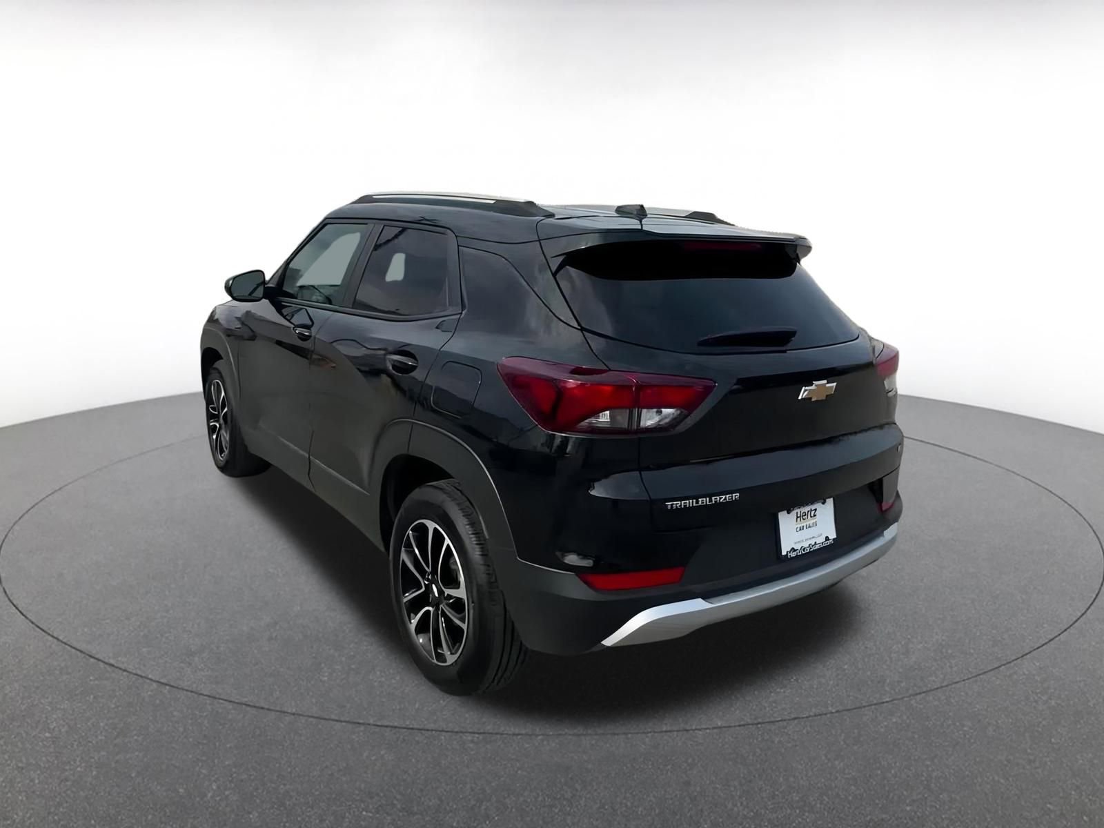 Used 2025 Chevrolet TrailBlazer LT image 11