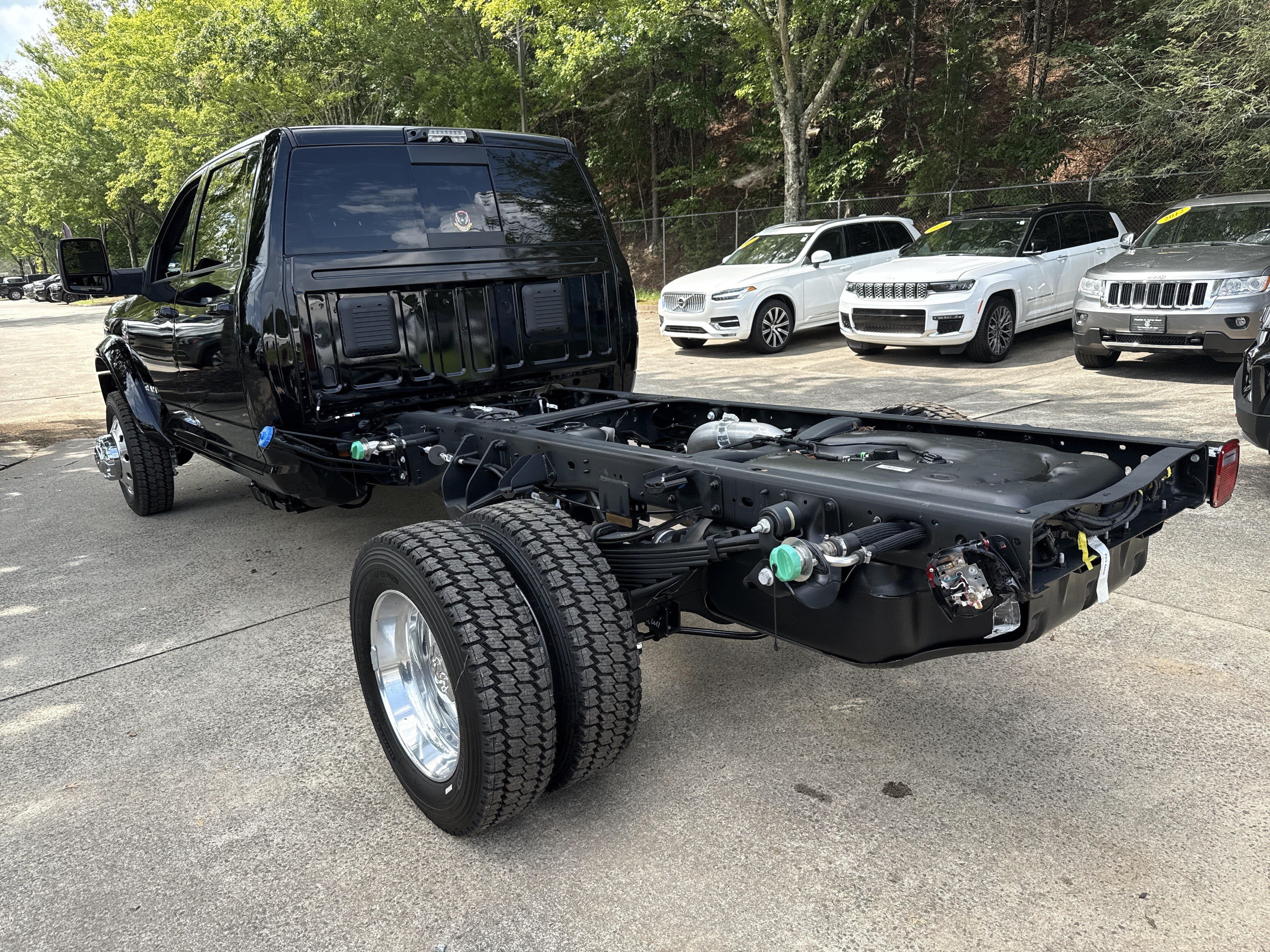 New 2026 RAM 5500 4x4 Crew Cab w/ Laramie Trim Package image 5