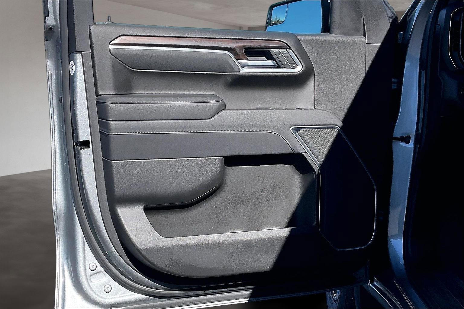 Used 2025 GMC Sierra 1500 SLT image 21