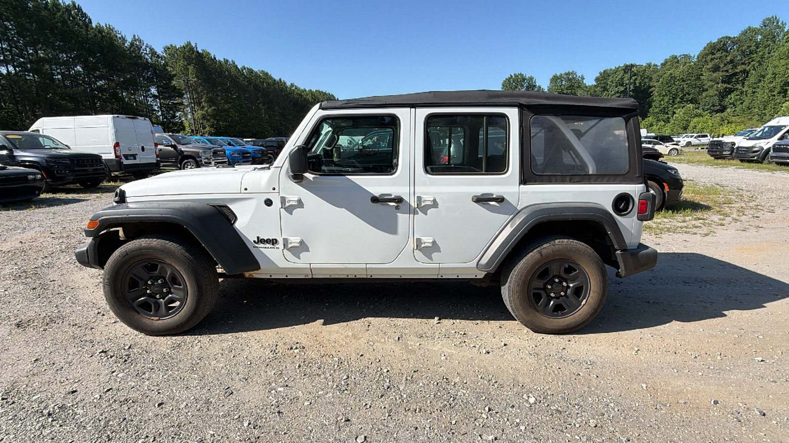 Used 2023 Jeep Wrangler Unlimited Sport AWD/4WD image 11