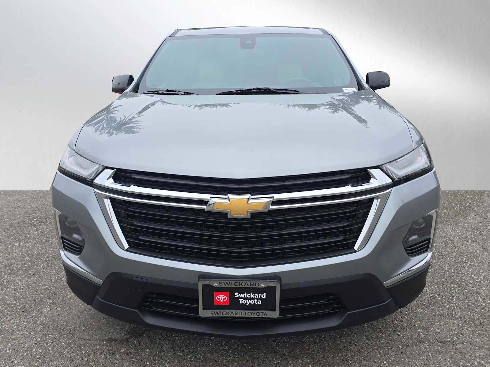Used 2023 Chevrolet Traverse LS AWD/4WD image 8