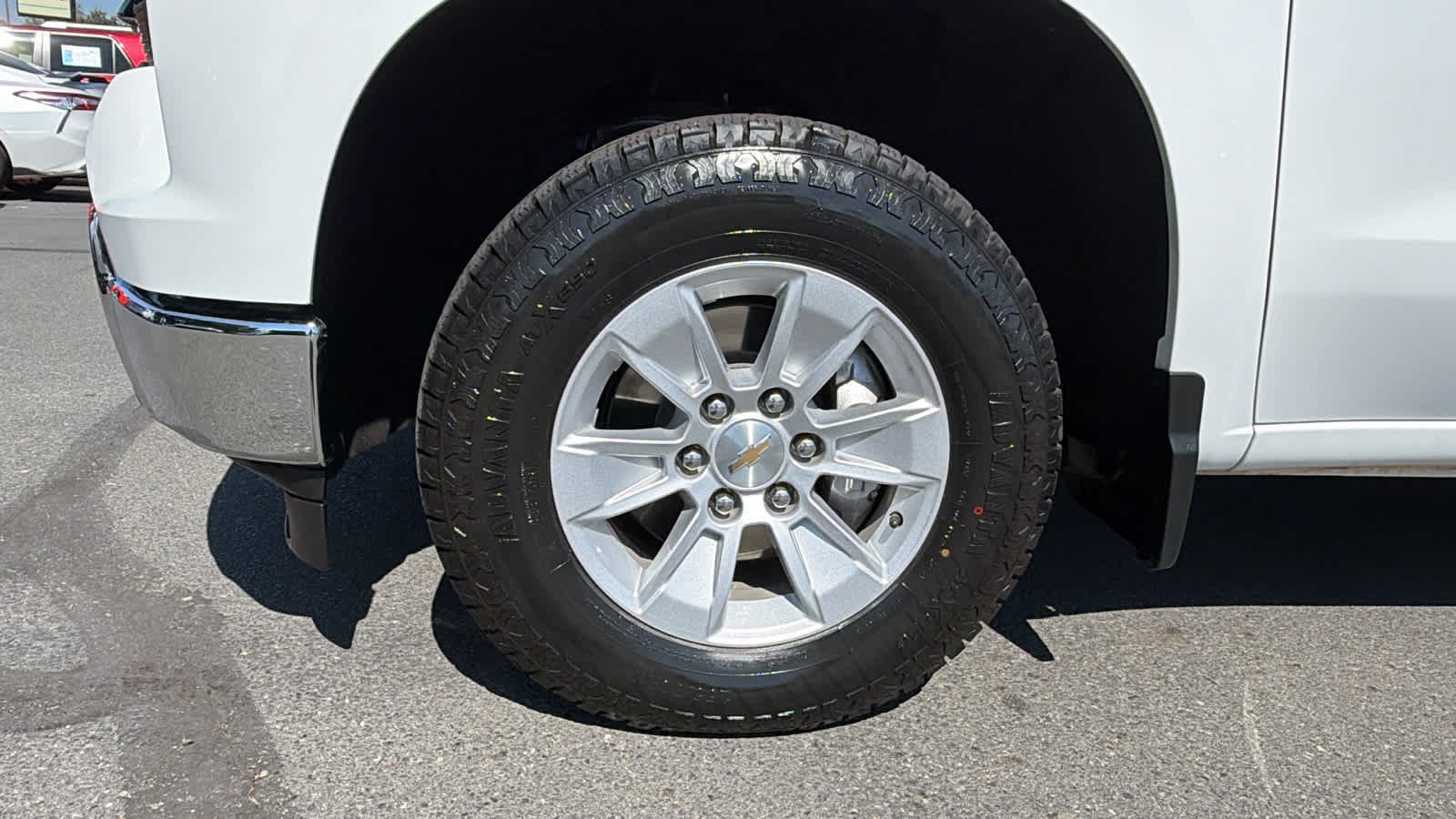 Used 2025 Chevrolet Silverado 1500 LT RWD image 9